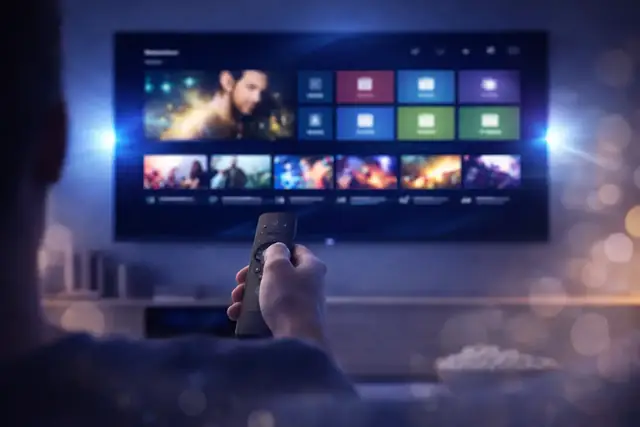Picking a channel with the remote in the Nartiel8k guide